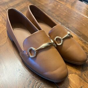 Elegant Brown Loafers with Gold Accent
